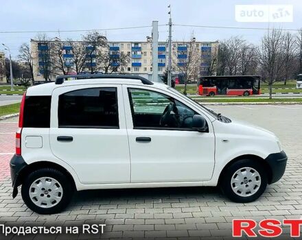 Белый Фиат Панда, объемом двигателя 1.2 л и пробегом 228 тыс. км за 3800 $, фото 1 на Automoto.ua