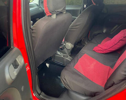 Красный Фиат Панда, объемом двигателя 1.25 л и пробегом 120 тыс. км за 3500 $, фото 8 на Automoto.ua