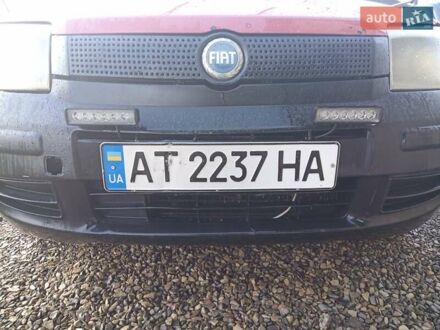 Красный Фиат Панда, объемом двигателя 1 л и пробегом 300 тыс. км за 2800 $, фото 1 на Automoto.ua