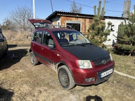 Красный Фиат Панда, объемом двигателя 1.2 л и пробегом 200 тыс. км за 3500 $, фото 1 на Automoto.ua