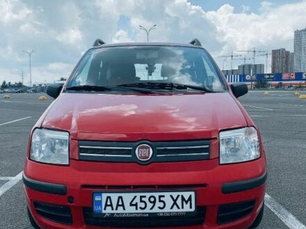Красный Фиат Панда, объемом двигателя 1.2 л и пробегом 170 тыс. км за 3000 $, фото 1 на Automoto.ua