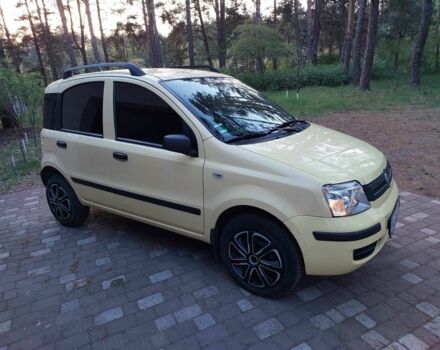 Желтый Фиат Панда, объемом двигателя 1.2 л и пробегом 308 тыс. км за 4255 $, фото 2 на Automoto.ua