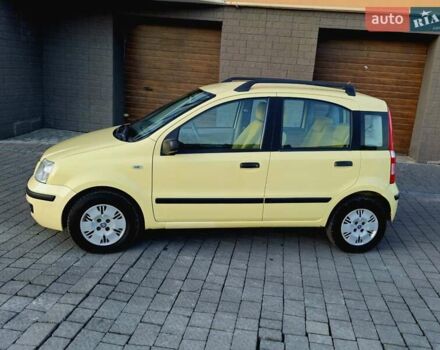 Желтый Фиат Панда, объемом двигателя 1.24 л и пробегом 147 тыс. км за 3750 $, фото 1 на Automoto.ua