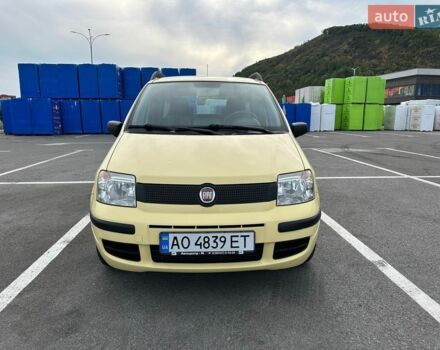 Желтый Фиат Панда, объемом двигателя 1.24 л и пробегом 61 тыс. км за 4500 $, фото 1 на Automoto.ua