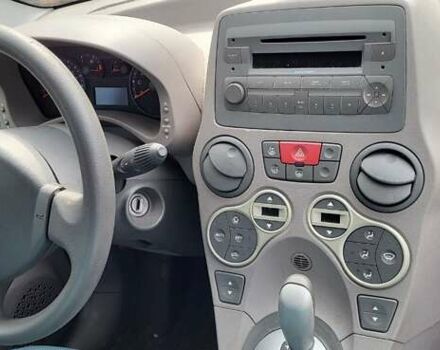 Сірий Фіат Панда, об'ємом двигуна 1.24 л та пробігом 158 тис. км за 4500 $, фото 4 на Automoto.ua