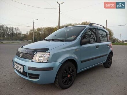 Фиат Панда 2005 в Луцке на Automoto.ua Синий Фиат Панда, объемом двигателя 1.1 л и пробегом 136 тыс. км за 3699 $, фото 1 на Automoto.ua