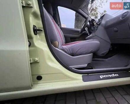 Зеленый Фиат Панда, объемом двигателя 1.24 л и пробегом 208 тыс. км за 3000 $, фото 4 на Automoto.ua
