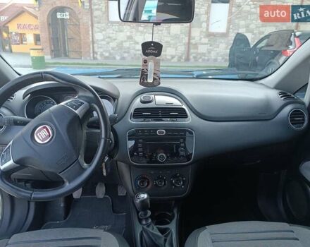 Білий Фіат Пунто Ево, об'ємом двигуна 1.37 л та пробігом 143 тис. км за 5700 $, фото 17 на Automoto.ua