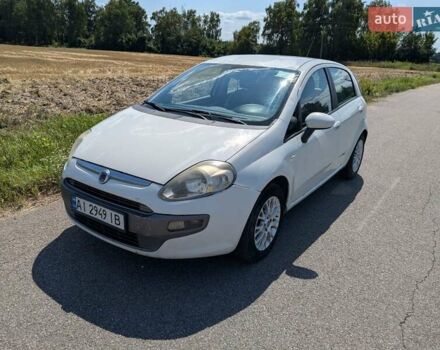 Білий Фіат Пунто Ево, об'ємом двигуна 1.2 л та пробігом 328 тис. км за 4100 $, фото 10 на Automoto.ua