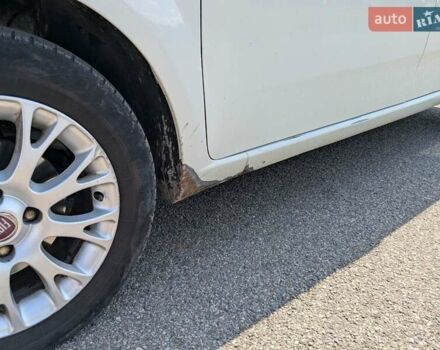 Білий Фіат Пунто Ево, об'ємом двигуна 1.2 л та пробігом 328 тис. км за 4100 $, фото 8 на Automoto.ua