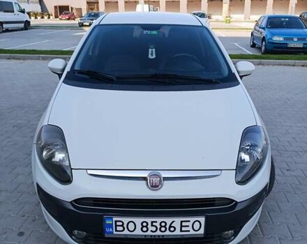 Білий Фіат Пунто Ево, об'ємом двигуна 1.37 л та пробігом 143 тис. км за 5700 $, фото 18 на Automoto.ua
