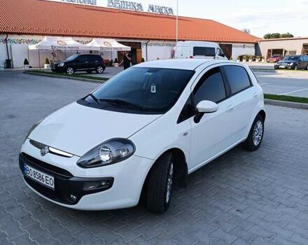 Білий Фіат Пунто Ево, об'ємом двигуна 1.37 л та пробігом 143 тис. км за 5700 $, фото 1 на Automoto.ua