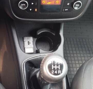 Чорний Фіат Пунто Ево, об'ємом двигуна 1.25 л та пробігом 271 тис. км за 4500 $, фото 3 на Automoto.ua