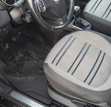 Чорний Фіат Пунто Ево, об'ємом двигуна 1.25 л та пробігом 271 тис. км за 4500 $, фото 11 на Automoto.ua