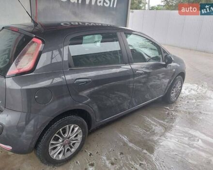 Серый Фиат Пунто Эво, объемом двигателя 1.25 л и пробегом 224 тыс. км за 4899 $, фото 4 на Automoto.ua
