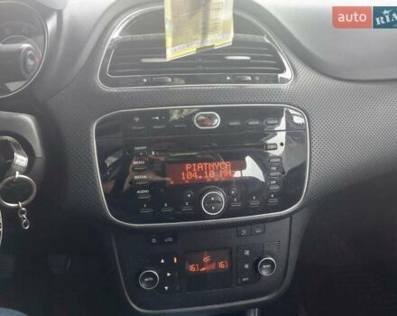 Серый Фиат Пунто Эво, объемом двигателя 1.25 л и пробегом 224 тыс. км за 4899 $, фото 9 на Automoto.ua