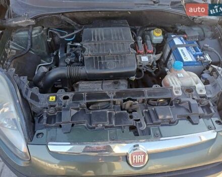 Зеленый Фиат Пунто Эво, объемом двигателя 1.37 л и пробегом 217 тыс. км за 5150 $, фото 8 на Automoto.ua