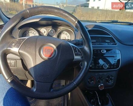 Зеленый Фиат Пунто Эво, объемом двигателя 1.37 л и пробегом 217 тыс. км за 5150 $, фото 4 на Automoto.ua