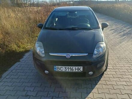 Зеленый Фиат Пунто Эво, объемом двигателя 1.37 л и пробегом 217 тыс. км за 5150 $, фото 1 на Automoto.ua
