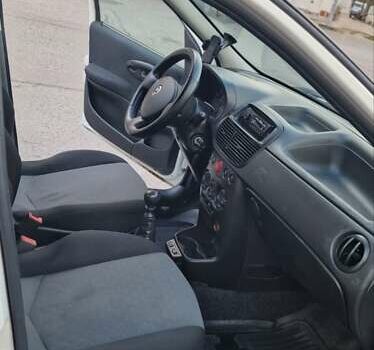 Белый Фиат Пунто, объемом двигателя 1.24 л и пробегом 159 тыс. км за 3650 $, фото 17 на Automoto.ua