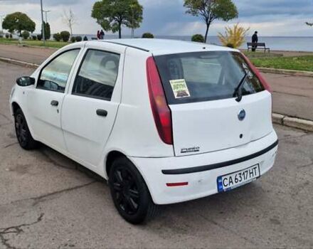 Белый Фиат Пунто, объемом двигателя 1.24 л и пробегом 159 тыс. км за 3650 $, фото 5 на Automoto.ua