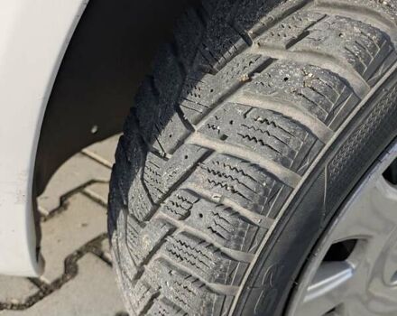 Белый Фиат Пунто, объемом двигателя 1.24 л и пробегом 199 тыс. км за 3500 $, фото 18 на Automoto.ua