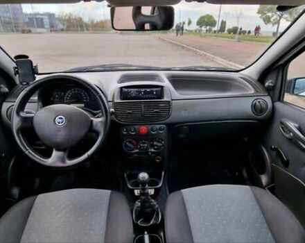 Белый Фиат Пунто, объемом двигателя 1.24 л и пробегом 159 тыс. км за 3650 $, фото 2 на Automoto.ua