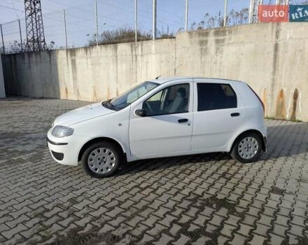Белый Фиат Пунто, объемом двигателя 1.24 л и пробегом 199 тыс. км за 3500 $, фото 12 на Automoto.ua