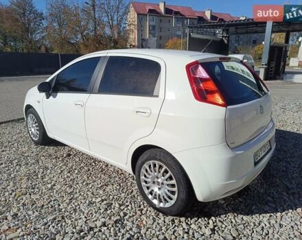 Фиат Пунто 2008 в Калуше на Automoto.ua Белый Фиат Пунто, объемом двигателя 1.3 л и пробегом 216 тыс. км за 4000 $, фото 2 на Automoto.ua