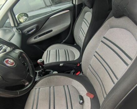 Белый Фиат Пунто, объемом двигателя 1.4 л и пробегом 214 тыс. км за 5100 $, фото 9 на Automoto.ua