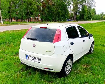 Білий Фіат Пунто, об'ємом двигуна 1.2 л та пробігом 300 тис. км за 3900 $, фото 4 на Automoto.ua