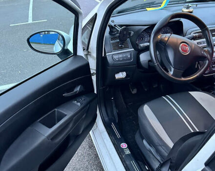 Білий Фіат Пунто, об'ємом двигуна 1.37 л та пробігом 208 тис. км за 3700 $, фото 11 на Automoto.ua