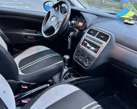 Білий Фіат Пунто, об'ємом двигуна 1.37 л та пробігом 208 тис. км за 3700 $, фото 9 на Automoto.ua