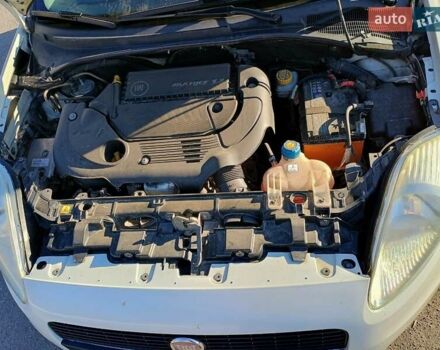 Белый Фиат Пунто, объемом двигателя 1.25 л и пробегом 227 тыс. км за 4800 $, фото 15 на Automoto.ua