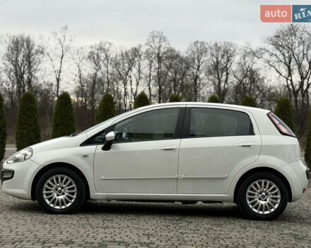 Білий Фіат Пунто, об'ємом двигуна 1.3 л та пробігом 118 тис. км за 3990 $, фото 23 на Automoto.ua