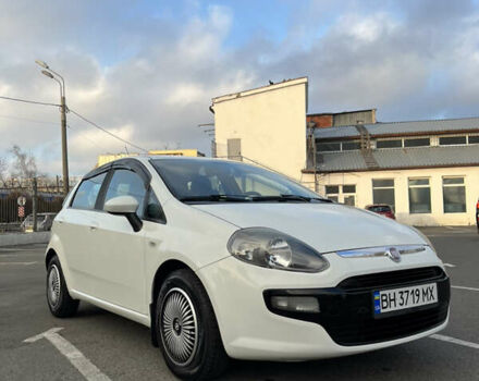 Белый Фиат Пунто, объемом двигателя 1.4 л и пробегом 192 тыс. км за 5499 $, фото 1 на Automoto.ua