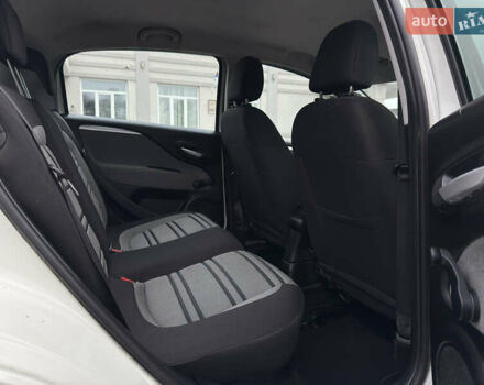 Білий Фіат Пунто, об'ємом двигуна 1.3 л та пробігом 118 тис. км за 3990 $, фото 35 на Automoto.ua