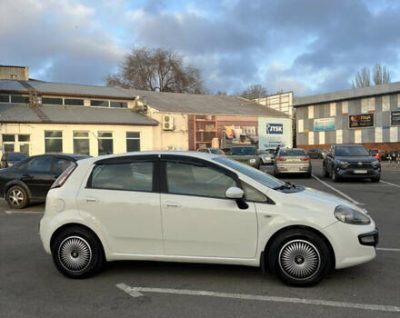 Белый Фиат Пунто, объемом двигателя 1.4 л и пробегом 192 тыс. км за 5499 $, фото 3 на Automoto.ua