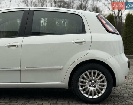 Білий Фіат Пунто, об'ємом двигуна 1.3 л та пробігом 118 тис. км за 3990 $, фото 24 на Automoto.ua