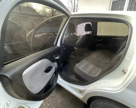 Белый Фиат Пунто, объемом двигателя 1.3 л и пробегом 234 тыс. км за 5200 $, фото 6 на Automoto.ua