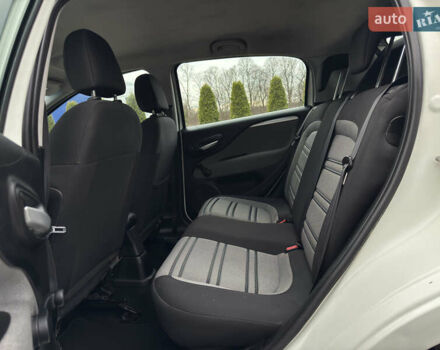 Білий Фіат Пунто, об'ємом двигуна 1.3 л та пробігом 118 тис. км за 3990 $, фото 30 на Automoto.ua