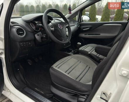 Білий Фіат Пунто, об'ємом двигуна 1.3 л та пробігом 118 тис. км за 3990 $, фото 27 на Automoto.ua