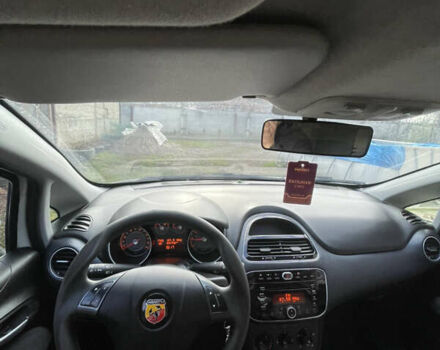 Белый Фиат Пунто, объемом двигателя 1.3 л и пробегом 234 тыс. км за 5200 $, фото 2 на Automoto.ua