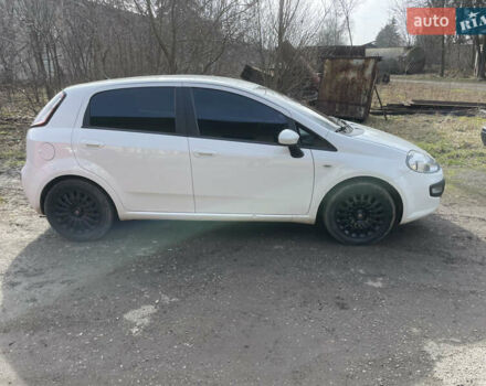 Белый Фиат Пунто, объемом двигателя 1.3 л и пробегом 234 тыс. км за 5200 $, фото 14 на Automoto.ua