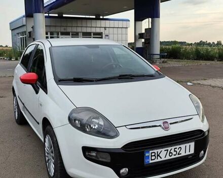 Білий Фіат Пунто, об'ємом двигуна 1.37 л та пробігом 156 тис. км за 7750 $, фото 26 на Automoto.ua