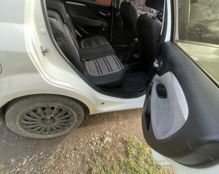 Белый Фиат Пунто, объемом двигателя 1.3 л и пробегом 234 тыс. км за 5200 $, фото 4 на Automoto.ua