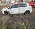Белый Фиат Пунто, объемом двигателя 1.3 л и пробегом 236 тыс. км за 5000 $, фото 2 на Automoto.ua