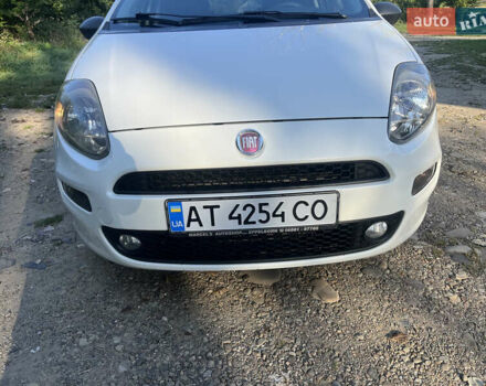 Фиат Пунто 2012 в Калуше на Automoto.ua Белый Фиат Пунто, объемом двигателя 1.25 л и пробегом 207 тыс. км за 4400 $, фото 7 на Automoto.ua