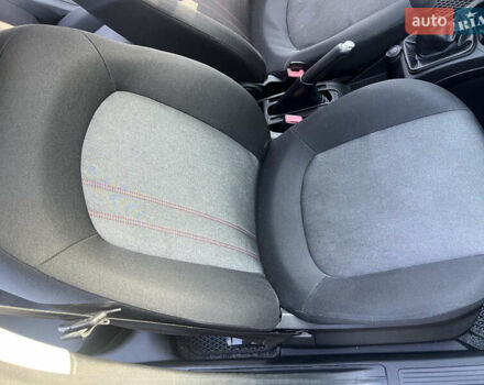 Фиат Пунто 2012 в Калуше на Automoto.ua Белый Фиат Пунто, объемом двигателя 1.25 л и пробегом 207 тыс. км за 4400 $, фото 17 на Automoto.ua