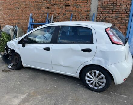 Білий Фіат Пунто, об'ємом двигуна 1.3 л та пробігом 100 тис. км за 1650 $, фото 3 на Automoto.ua
